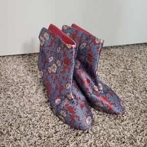 Gianni Bini Catalano Burgundy Brocade Floral Jacquard Ankle Boots 8M